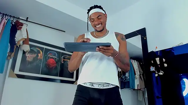 Snapshot of TysonWalkers chatting on November 2025 09:26:02 PM TysonWalkers online show from November 2025 09:26:02 PM