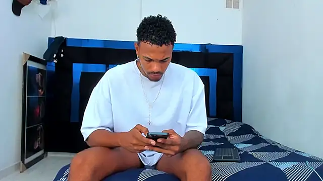 Snapshot of TysonWalkers chatting on November 2025 02:16:01 PM TysonWalkers online show from November 2025 02:16:01 PM