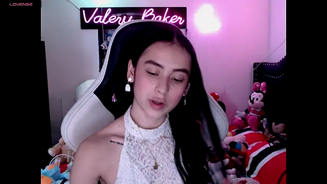 ValeryBaker  online show from October 2025 02:13:01 PM