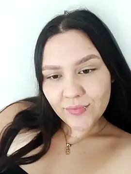 Ariakris online show from November 2025 01:33:01 AM