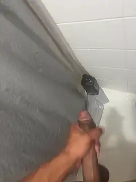 Snapshot of kingoqueens chatting on October 2025 01:15:01 AM kingoqueens online show from October 2025 01:15:01 AM