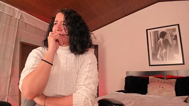 Snapshot of Moony_14 chatting on November 2025 01:24:02 PM Moony 14 online show from November 2025 01:24:02 PM