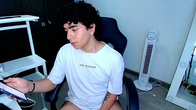  nickconnor01 online show from January 2025 08:46:01 PM