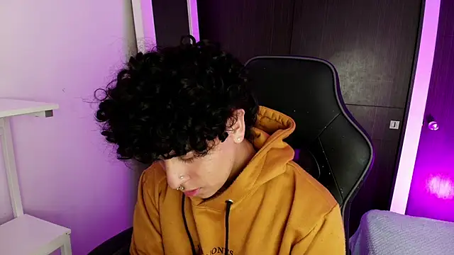  nickconnor01 online show from February 2025 11:47:02 PM