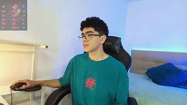  nickconnor01 online show from November 2025 03:12:02 AM