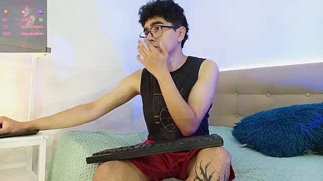  nickconnor01 online show from November 2025 11:47:02 PM