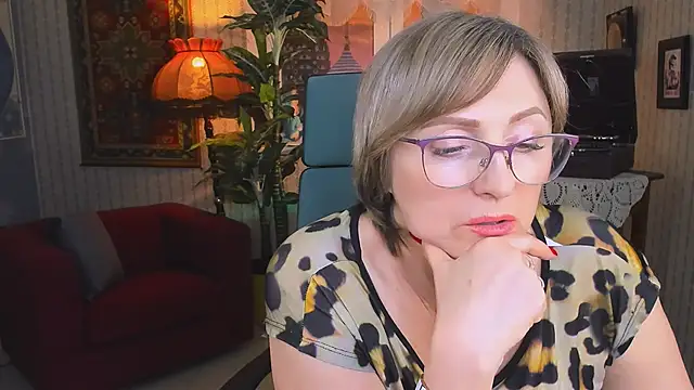 sugar vivien online show from February 2025 12:17:01 PM