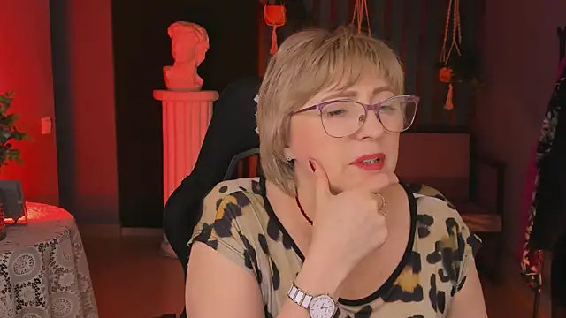 sugar vivien online show from March 2025 12:04:02 PM