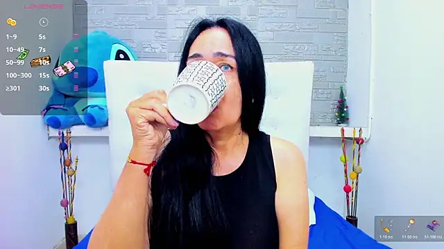 HorniestMilf online show from November 2025 04:17:02 PM