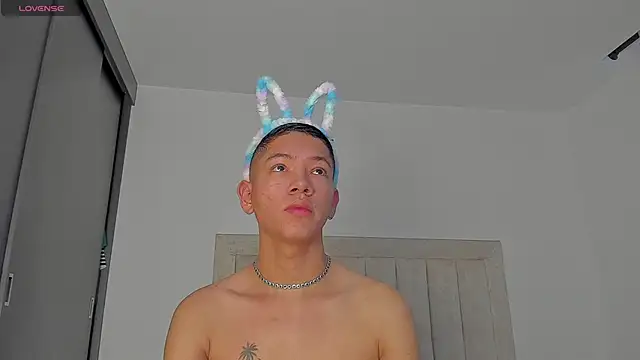 JulianRose 1 online show from February 2026 11:36:02 AM