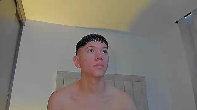 JulianRose 1 online show from April 2026 12:20:01 PM