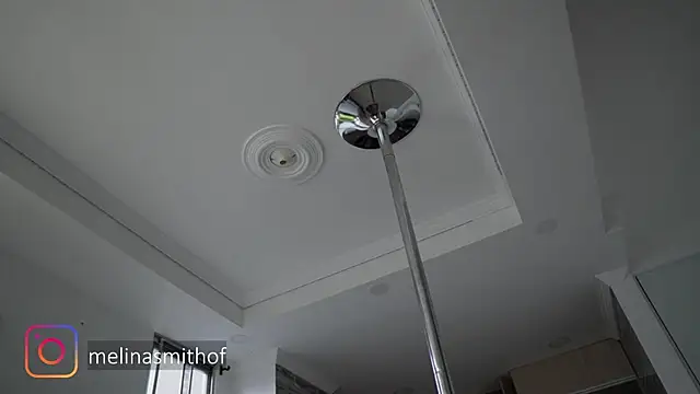 Snapshot of Melina-Smith chatting on December 2024 10:38:02 PM Melina-Smith online show from December 2024 10:38:02 PM