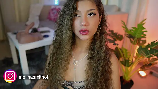 Snapshot of Melina-Smith chatting on December 2024 01:45:01 AM Melina-Smith online show from December 2024 01:45:01 AM