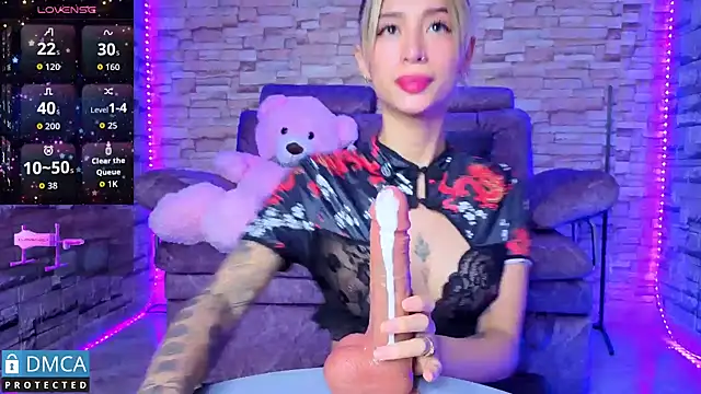 BellaOdisea online show from May 2026 09:44:01 PM