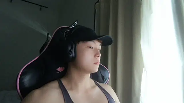 Snapshot of Tkcqcc chatting on December 2024 04:41:02 AM Tkcqcc online show from December 2024 04:41:02 AM