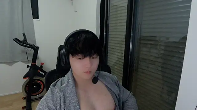 Snapshot of Tkcqcc chatting on October 2025 02:05:01 PM Tkcqcc online show from October 2025 02:05:01 PM