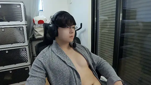 Snapshot of Tkcqcc chatting on November 2025 03:50:01 AM Tkcqcc online show from November 2025 03:50:01 AM