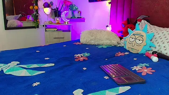 alisson zafiro  online show from April 2026 07:56:01 AM