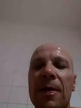 Snapshot of wedge75 chatting on December 2024 06:33:02 AM wedge75 online show from December 2024 06:33:02 AM