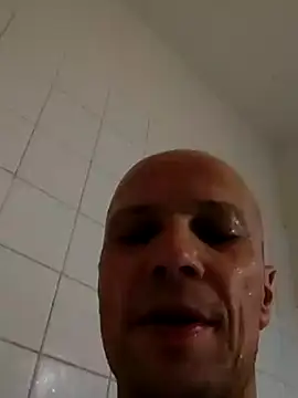 Snapshot of wedge75 chatting on December 2024 06:11:02 AM wedge75 online show from December 2024 06:11:02 AM