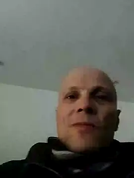 Snapshot of wedge75 chatting on January 2025 01:08:02 PM wedge75 online show from January 2025 01:08:02 PM