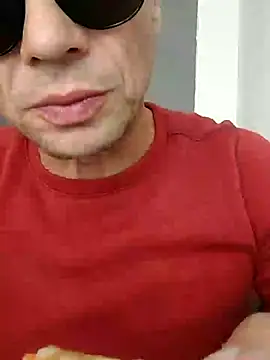 Snapshot of wedge75 chatting on September 2025 12:17:02 PM wedge75 online show from September 2025 12:17:02 PM