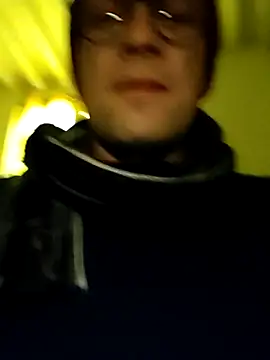 Snapshot of wedge75 chatting on October 2025 08:22:01 AM wedge75 online show from October 2025 08:22:01 AM