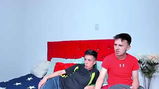 Snapshot of big-dicktop23 chatting on January 2025 03:58:01 AM big-dicktop23 online show from January 2025 03:58:01 AM