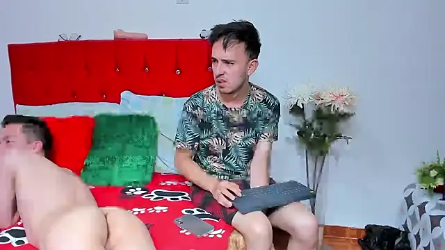 Snapshot of big-dicktop23 chatting on January 2025 05:41:02 AM big-dicktop23 online show from January 2025 05:41:02 AM