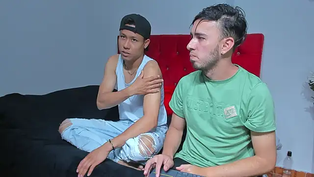 Snapshot of big-dicktop23 chatting on March 2025 09:31:02 PM big-dicktop23 online show from March 2025 09:31:02 PM