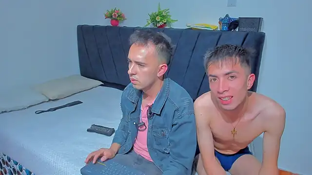 Snapshot of big-dicktop23 chatting on October 2025 03:03:02 AM big-dicktop23 online show from October 2025 03:03:02 AM