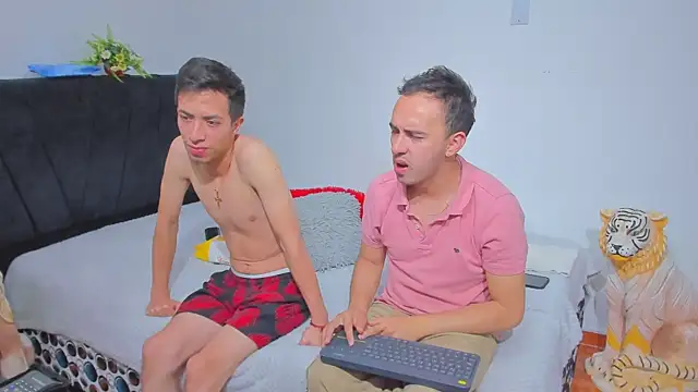 Snapshot of big-dicktop23 chatting on November 2025 11:37:02 PM big-dicktop23 online show from November 2025 11:37:02 PM