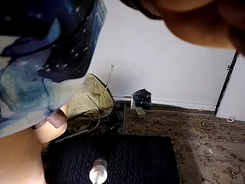 Snapshot of Amarok39 chatting on March 2025 11:05:01 AM Amarok39 online show from March 2025 11:05:01 AM