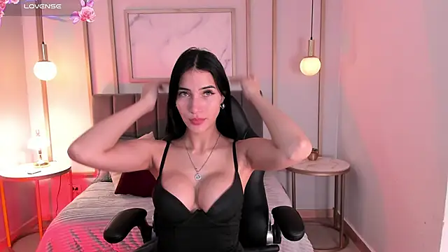 Snapshot of Christina_Johns chatting on November 2025 10:08:02 PM Christina Johns online show from November 2025 10:08:02 PM