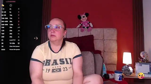 Natasha26  online show from October 2025 07:14:01 PM