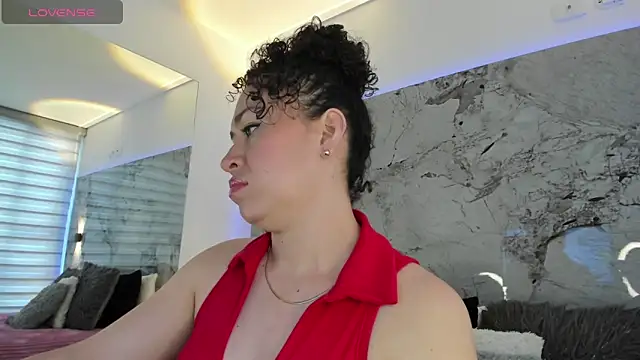 LIZ HOLMES online show from September 2025 11:56:02 AM