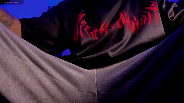 s sven03 online show from March 2026 01:55:02 AM