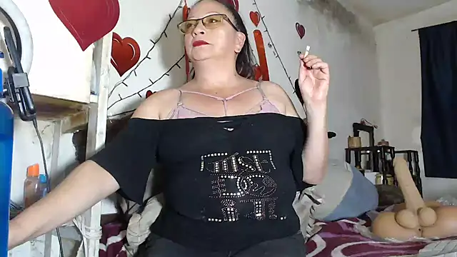 Vivianmature online show from November 2025 09:25:02 PM