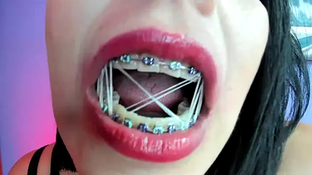 Snapshot of AdelleLennox_cg chatting on January 2025 05:21:01 PM AdelleLennox cg online show from January 2025 05:21:01 PM