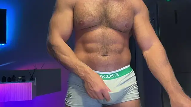 Snapshot of KarlosRichi chatting on November 2025 04:28:02 PM KarlosRichi online show from November 2025 04:28:02 PM