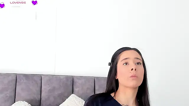 Snapshot of VeronicaTonu chatting on February 2025 03:19:02 PM VeronicaTonu online show from February 2025 03:19:02 PM