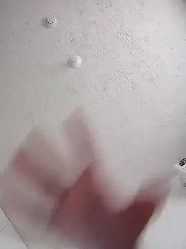 Snapshot of rossgreen77 chatting on October 2025 10:32:02 PM rossgreen77 online show from October 2025 10:32:02 PM