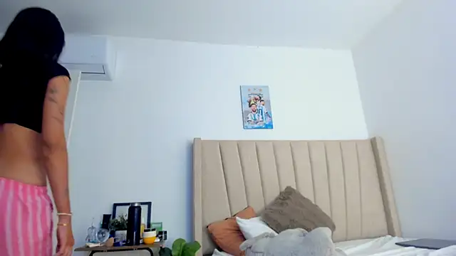 Snapshot of Mady-Edwards chatting on February 2026 12:09:02 AM Mady-Edwards online show from February 2026 12:09:02 AM