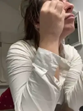 lyajoliee online show from March 2026 08:42:02 AM