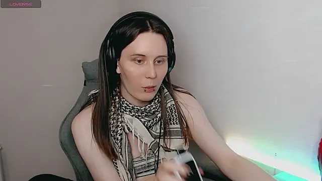 Snapshot of tracy_cooper chatting on December 2024 04:51:02 AM tracy cooper online show from December 2024 04:51:02 AM