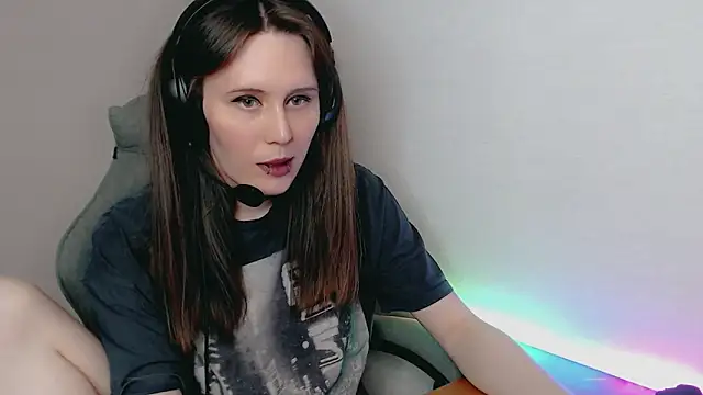 Snapshot of tracy_cooper chatting on January 2025 02:58:01 PM tracy cooper online show from January 2025 02:58:01 PM