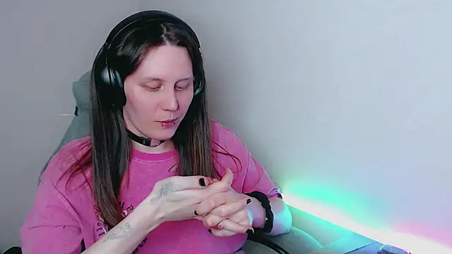 Snapshot of tracy_cooper chatting on January 2025 03:02:02 AM tracy cooper online show from January 2025 03:02:02 AM