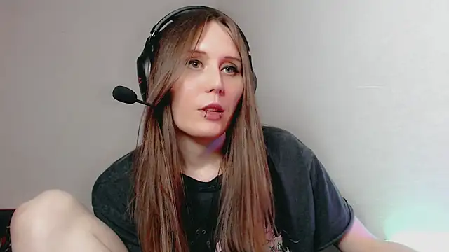 Snapshot of tracy_cooper chatting on January 2025 02:24:02 AM tracy cooper online show from January 2025 02:24:02 AM