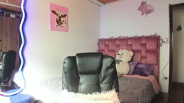 ladyrd1 online show from January 2026 07:52:01 PM