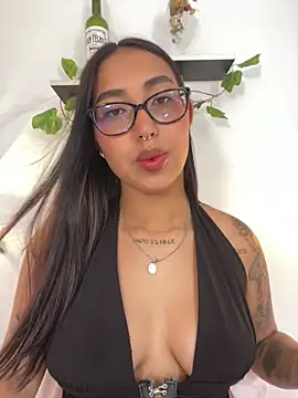 Snapshot of melanieecox chatting on June 2026 04:09:01 PM melanieecox online show from June 2026 04:09:01 PM